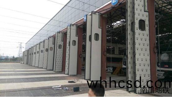 南昌(chang)地(di)鐵(tie)折(zhe)疊門(men)